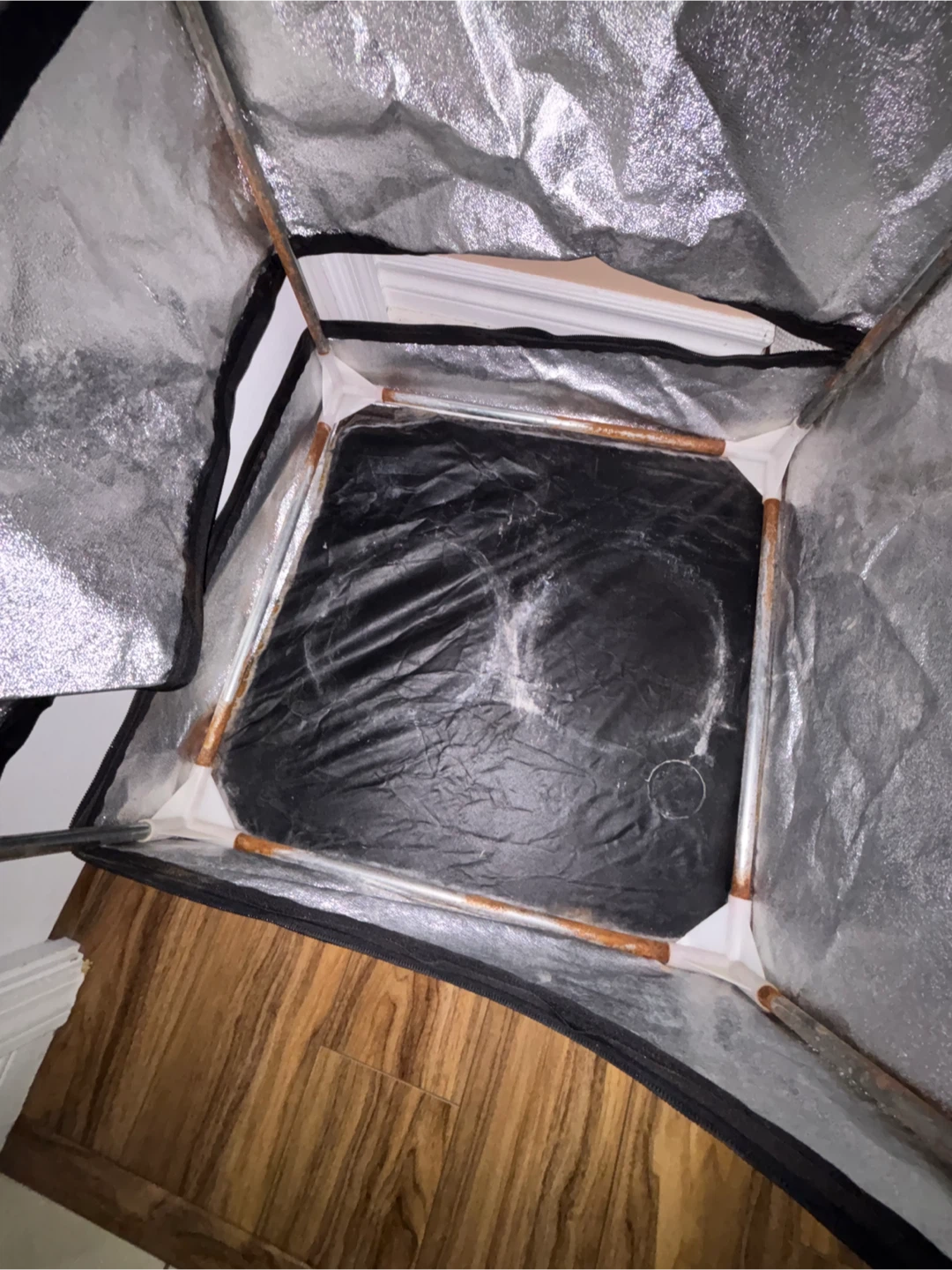 2x2x4.6 ft grow tent with 3 vents - photo 3