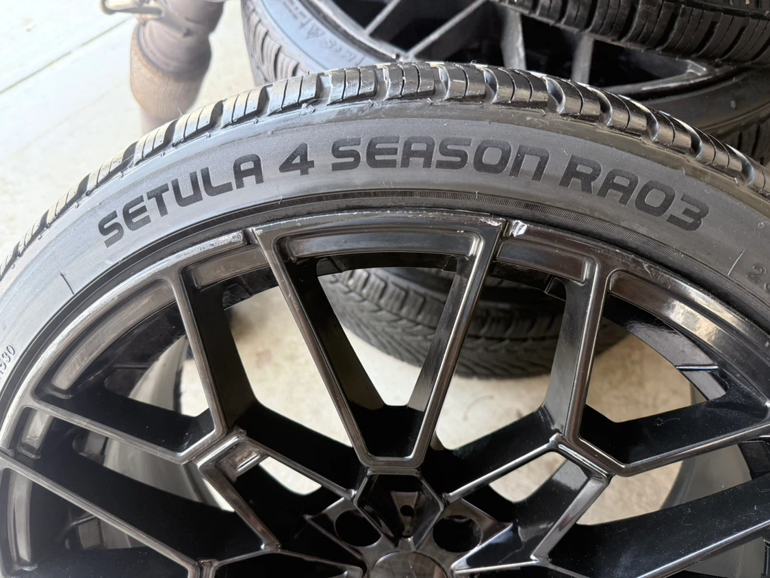 Car accessories, and parts, tires and rims - photo 5