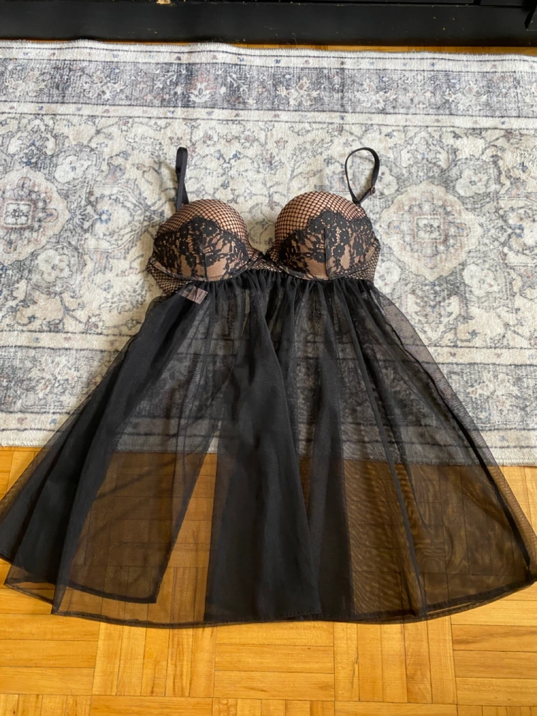 Victoria's Secret Black Lace Babydoll - photo 3