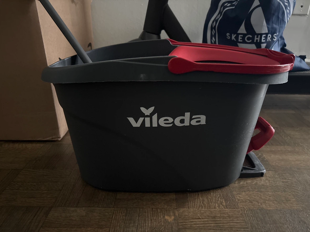 Vileda Easy Wring Spin Mop and Bucket