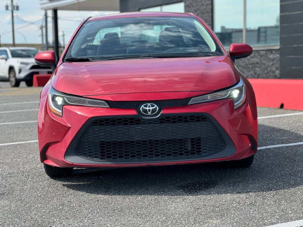 2021 Toyota Corolla LE FWD - photo 2
