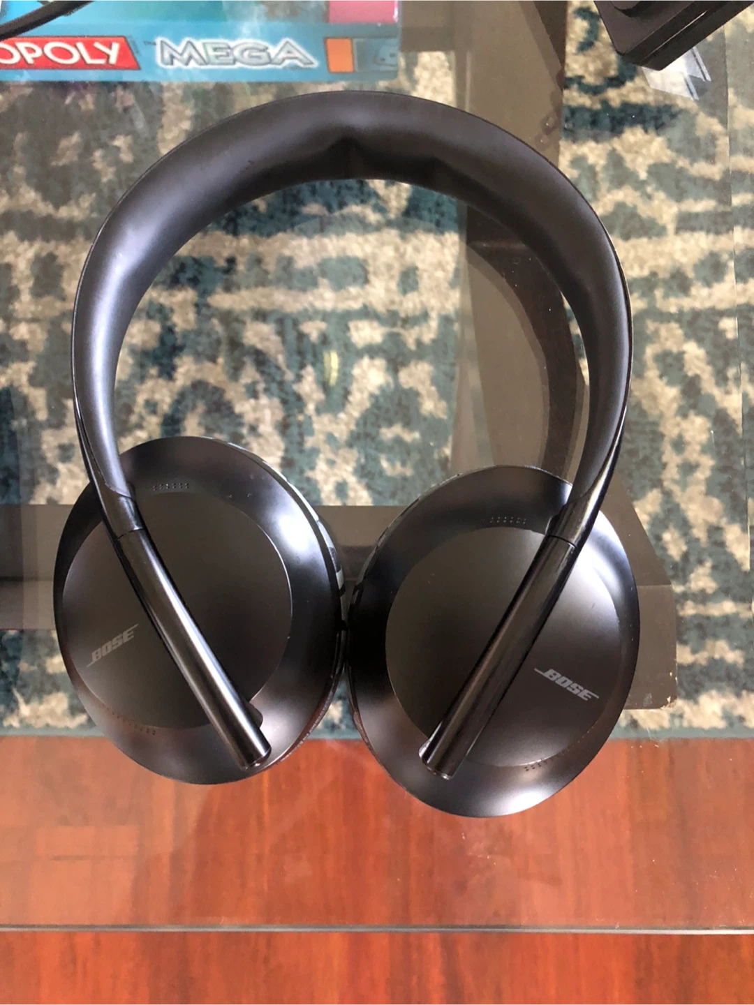 Bose Noise Cancelling Headphones 700 with case and charger