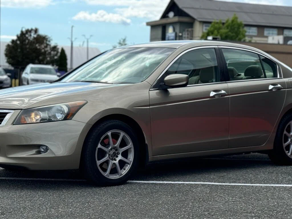 2010 Honda Accord EX-L V6 - photo 2