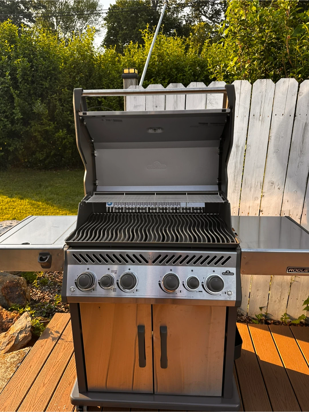 Napoleon Rogue SE 525 Propane Grill - photo 5