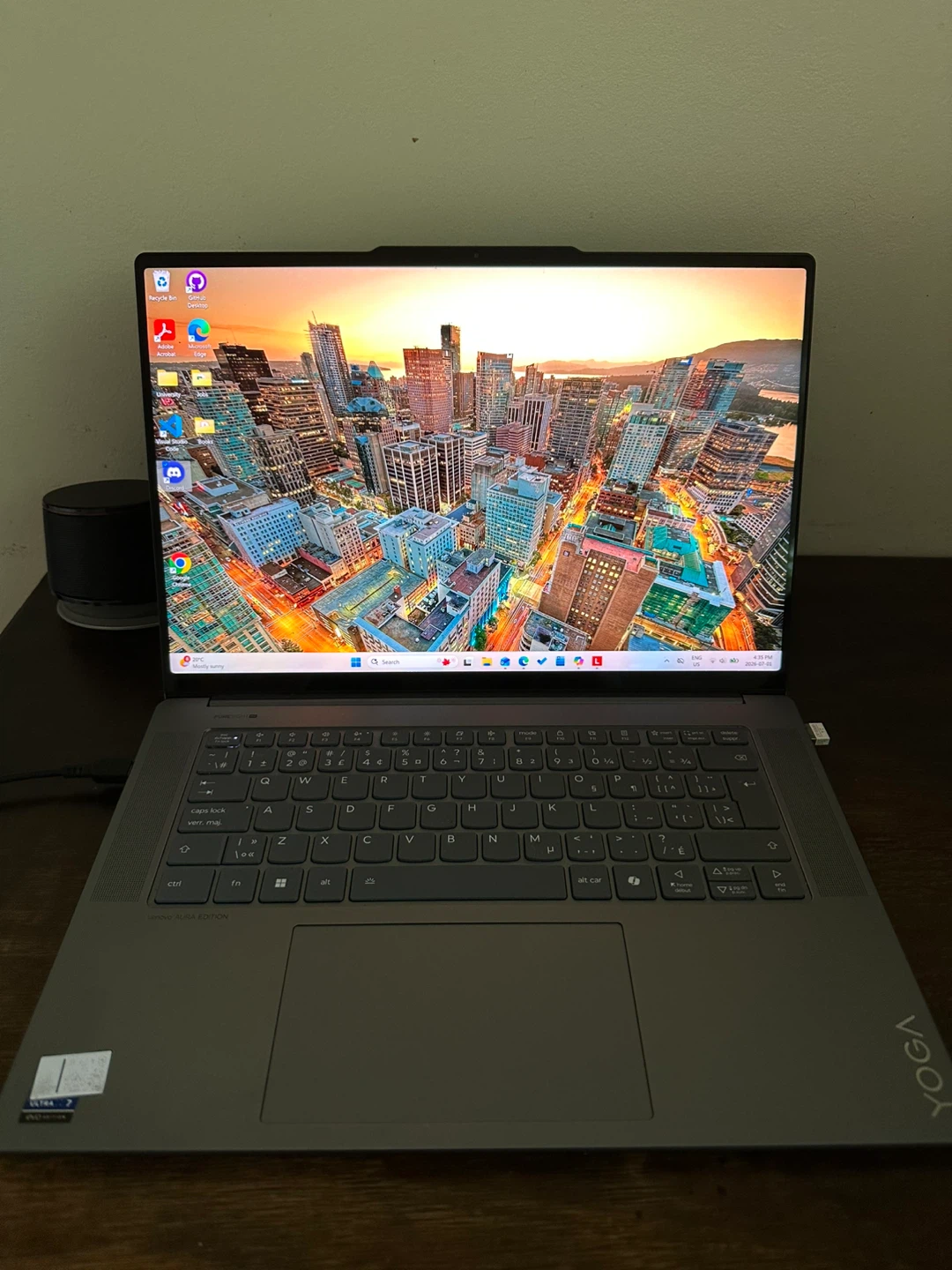 Lenovo Yoga Slim 7 15 Aura Intel Core Ultra 7 256V 16 GB 1 TB