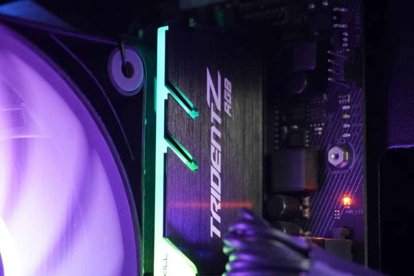 💥 Custom Gaming PC | RTX 5060 + i7-8700K | ARGB Glass Showcase 💥 - photo 4