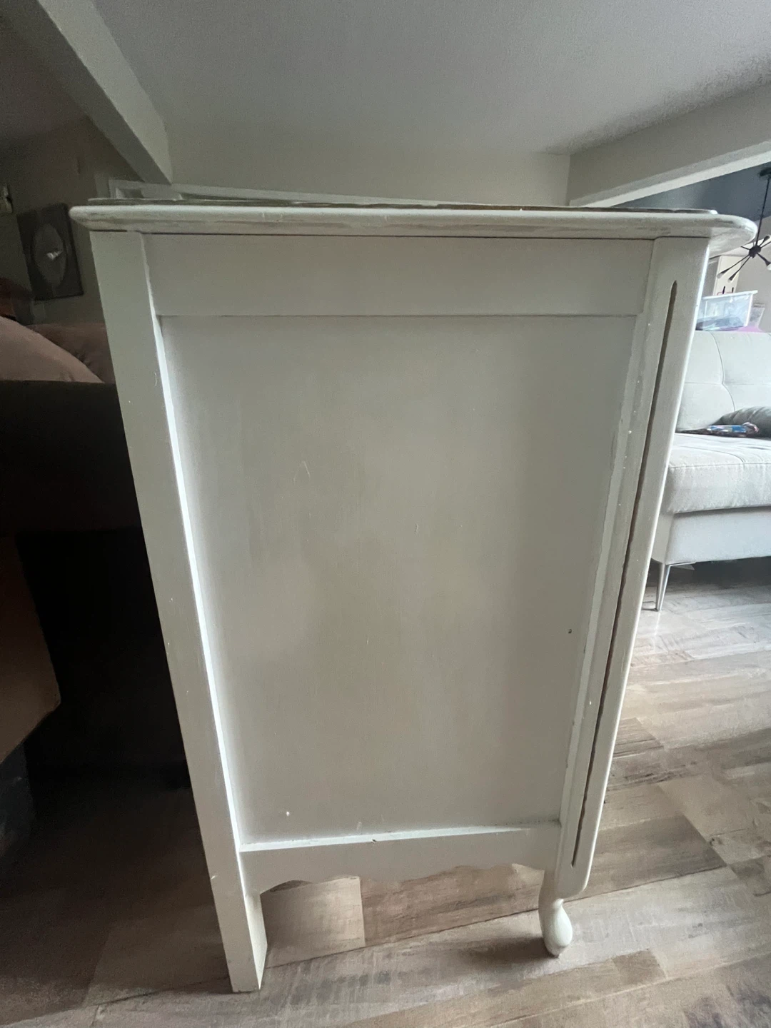 White & Gold Dresser - photo 2