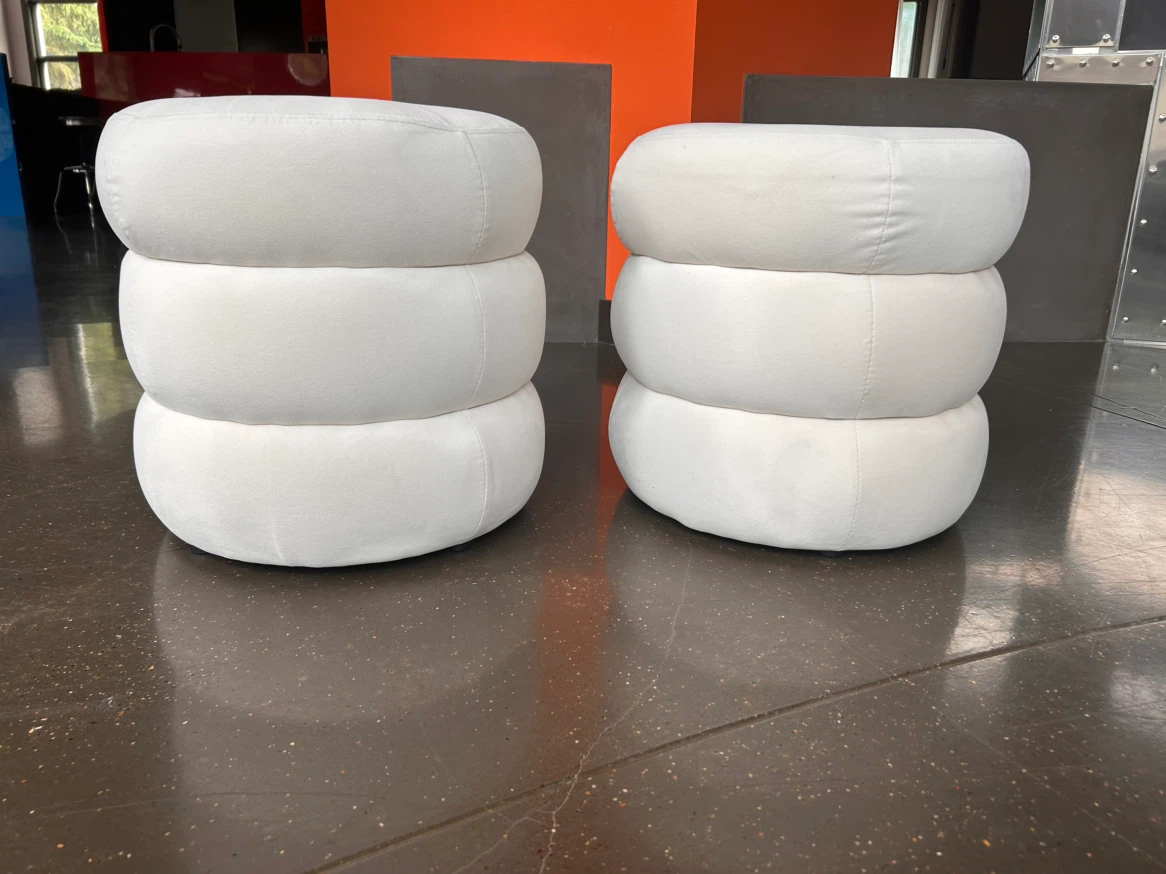 2 White Round Ottoman Pouf