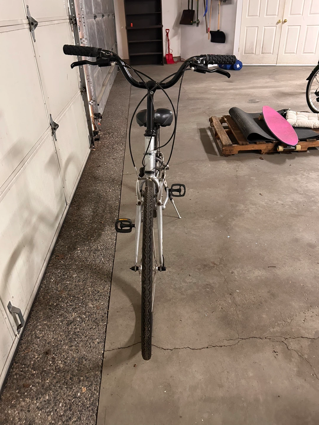 Silver Cruiser Bicycle - photo 3