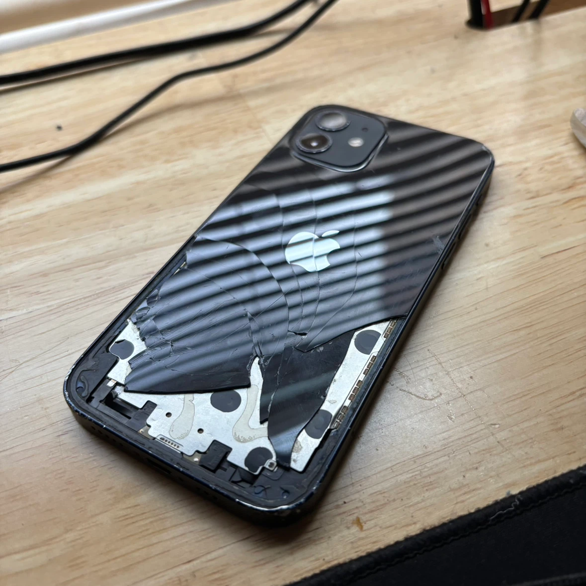 Apple iPhone 12 - Cracked Back Glass - photo 3