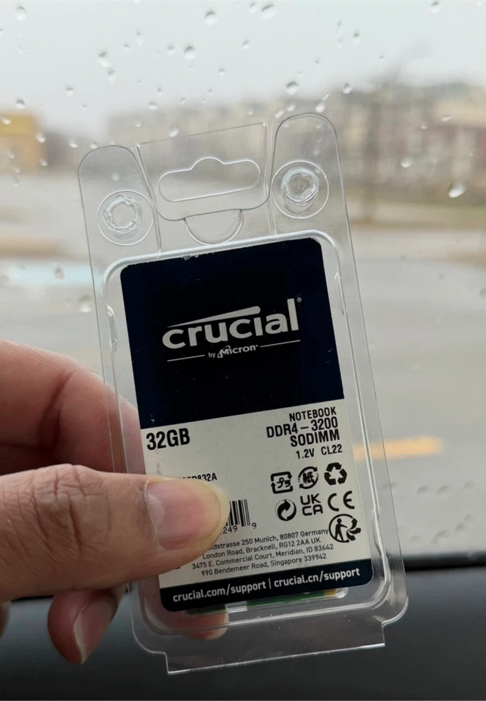 Crucial 32GB DDR4-3200 SODIMM