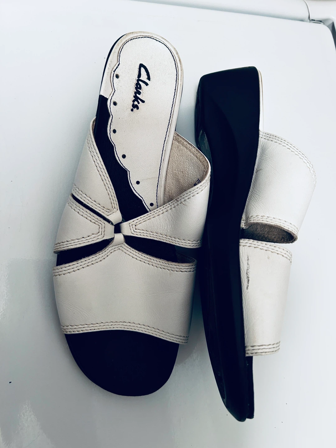 Clarks White Leather Sandals - photo 3
