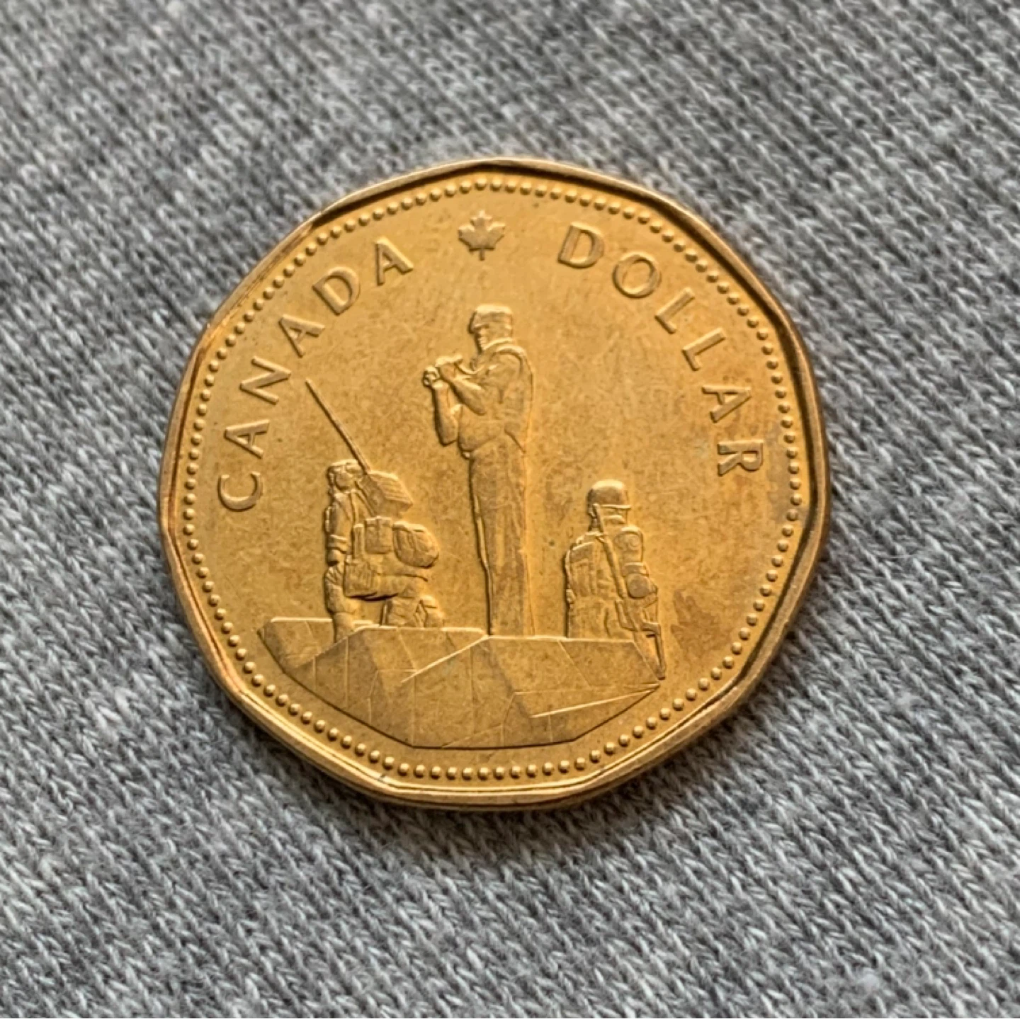 1995 Peacekeeping Commemorative Loonie
