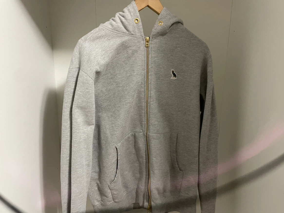 Grey OvO sweater
