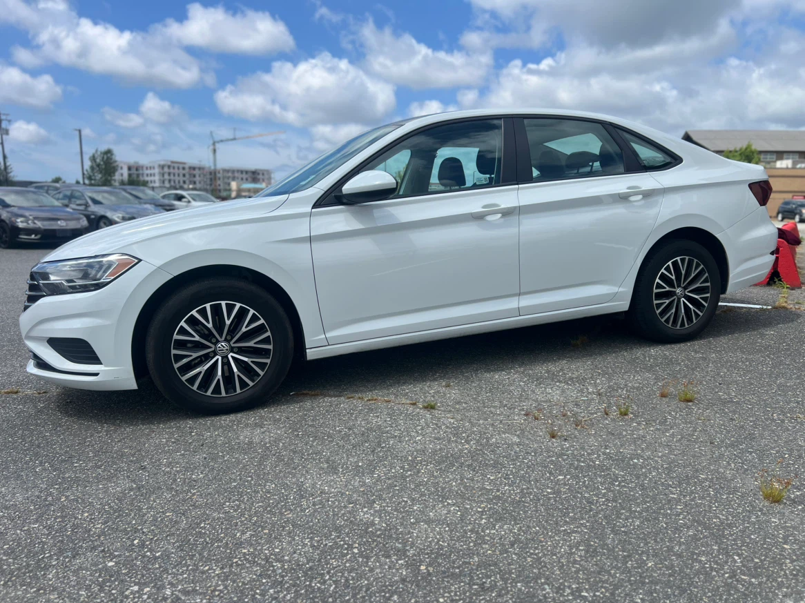 2021 Volkswagan Jetta Highline FWD - photo 2