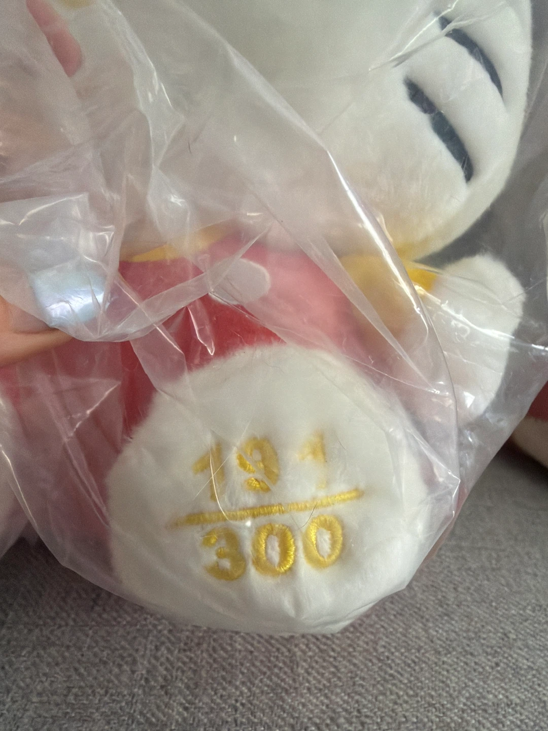 Kidrobot Hello Kitty Limited Edition Plush Duo - photo 2