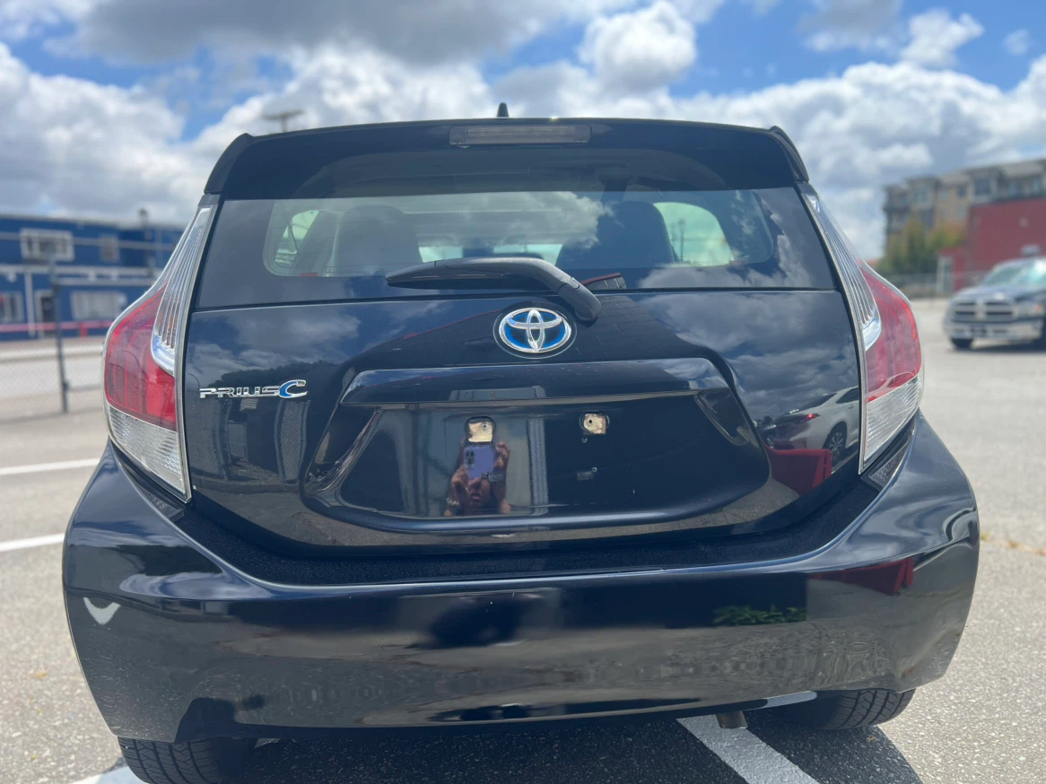 2016 Toyota Prius c Technology - photo 3
