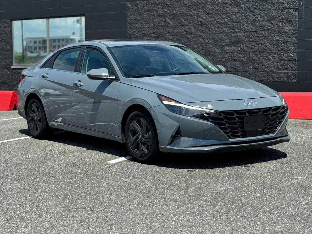 2022 Hyundai Elantra Hybrid Ultimate FWD