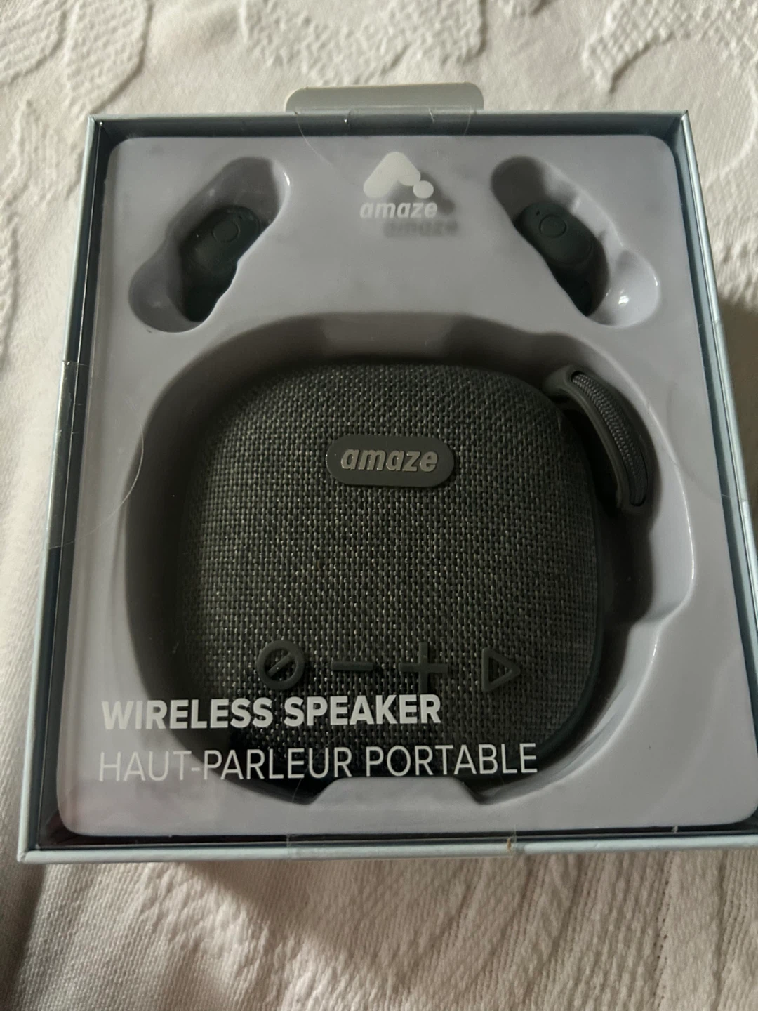 Amaze Wireless Speaker with Earbuds