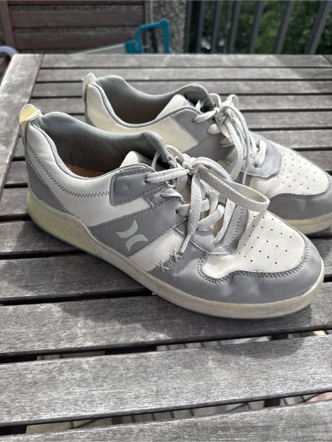 Hurley Shoes 7.5 Men