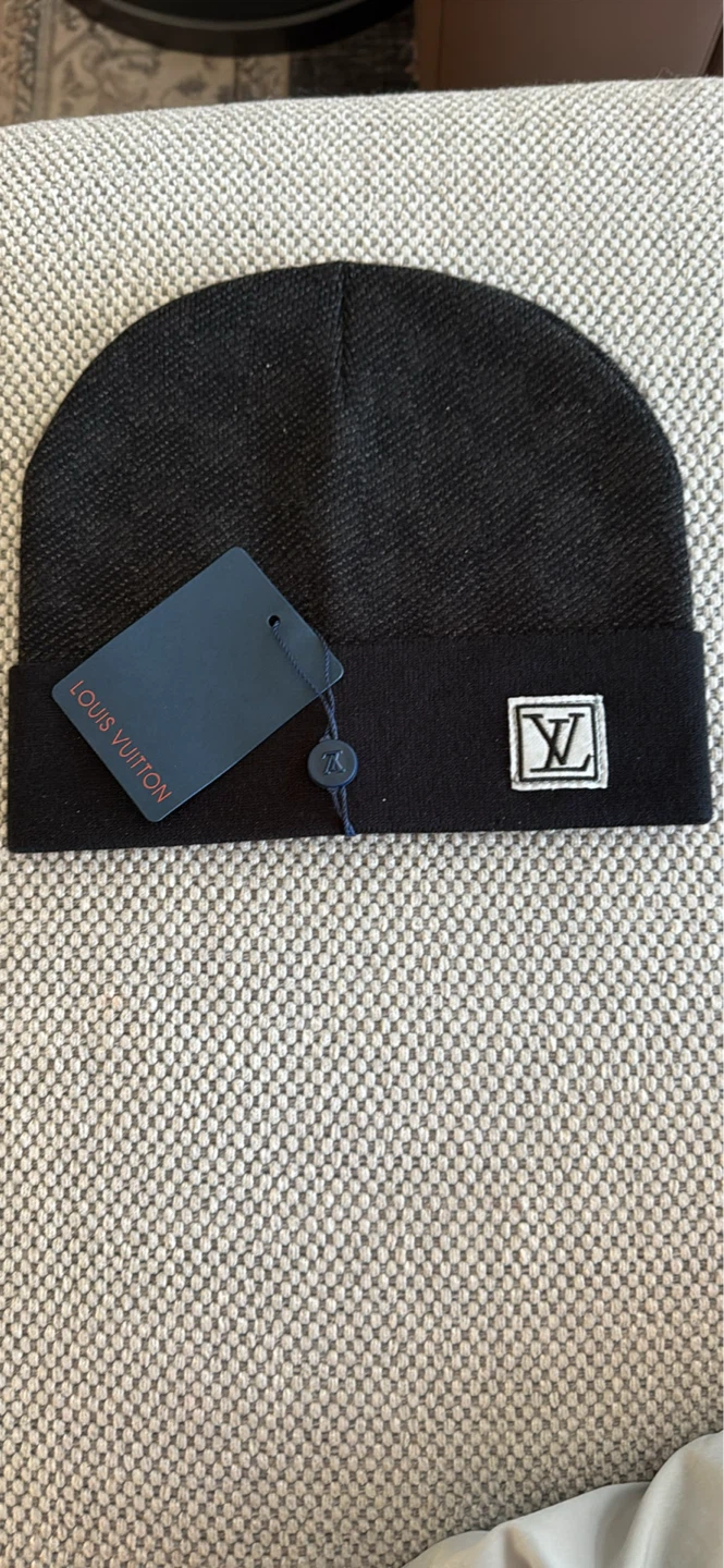 LV Beanie NEW - photo 2
