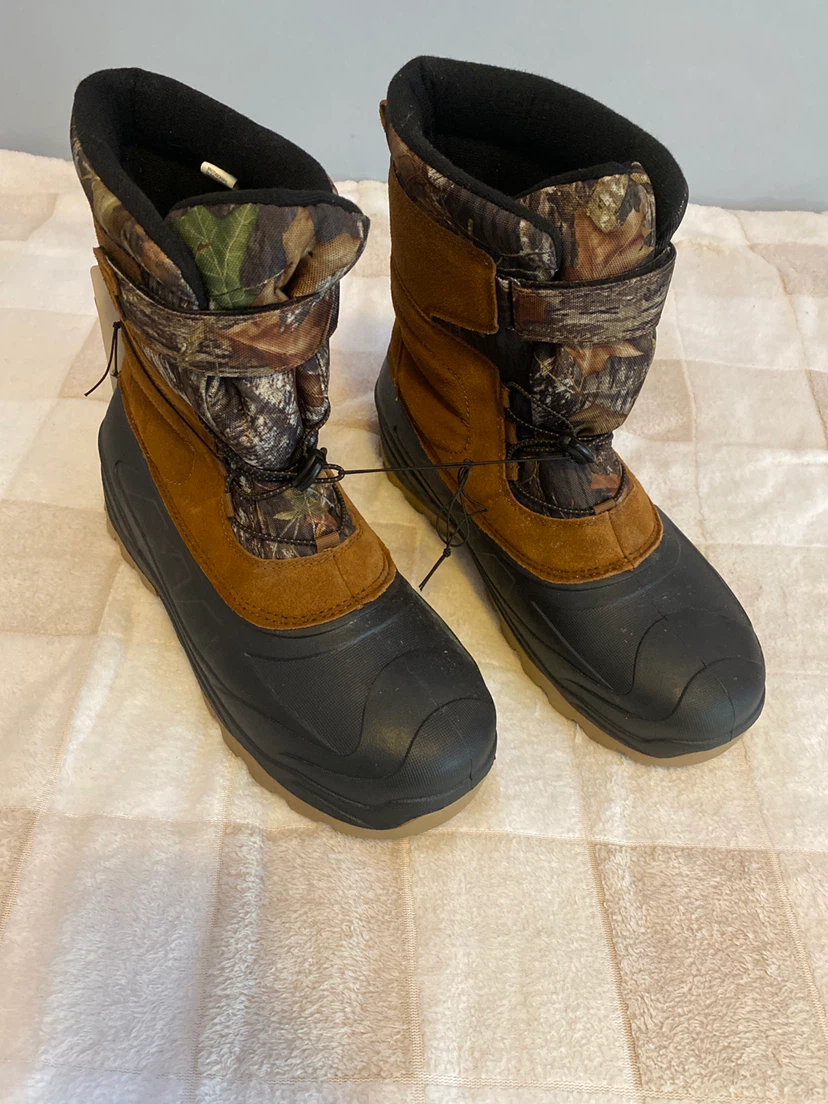 Ozark Trail Youth Snow Boots Size 13