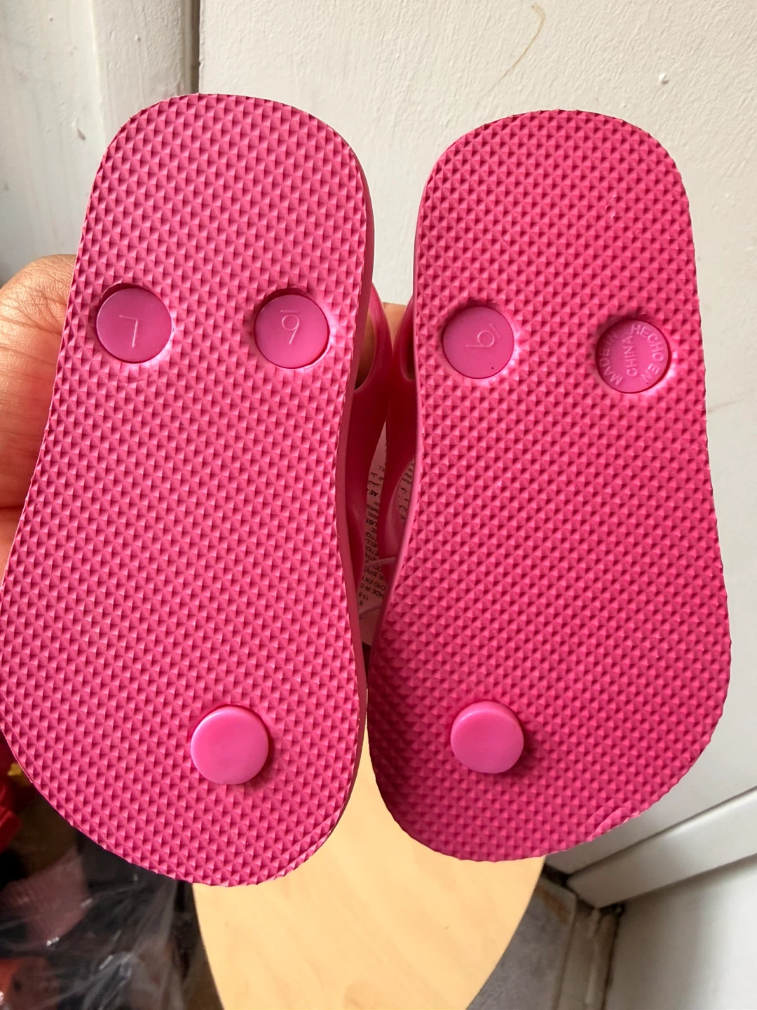 New baby sandals size 6 - photo 2