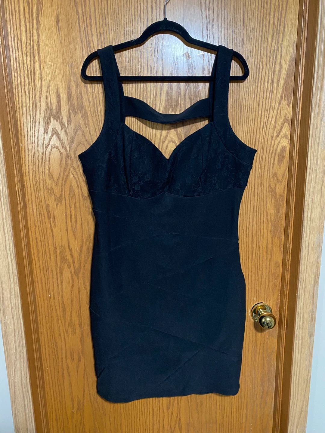 Black Lace-Accent Bodycon  Dress