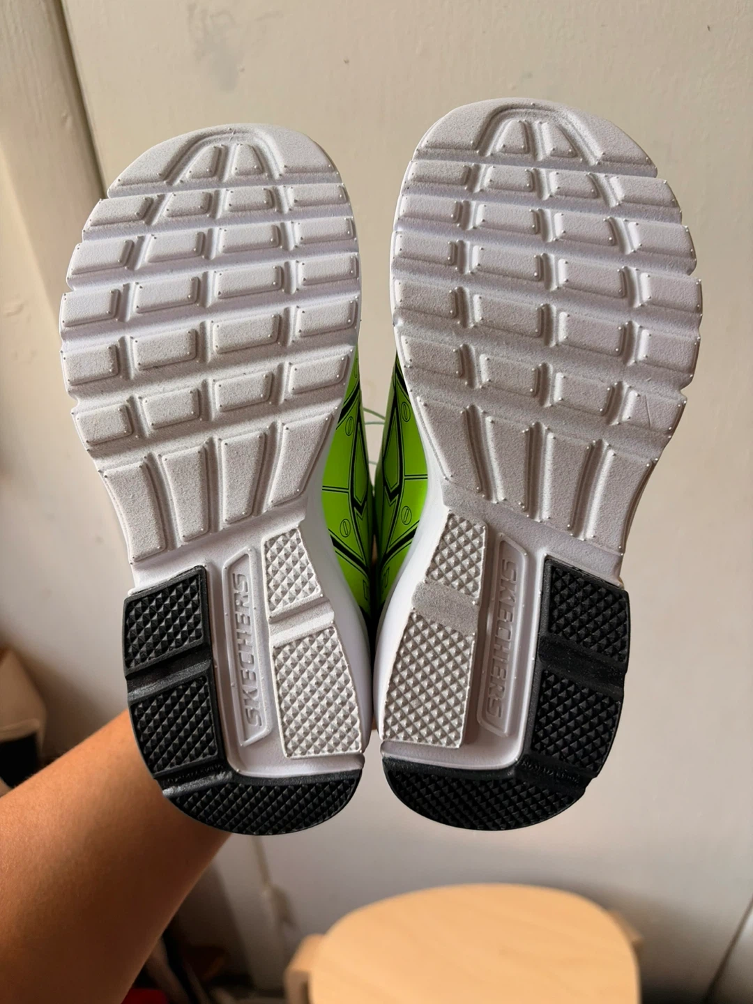 New Skechers shoes size 13 - photo 4