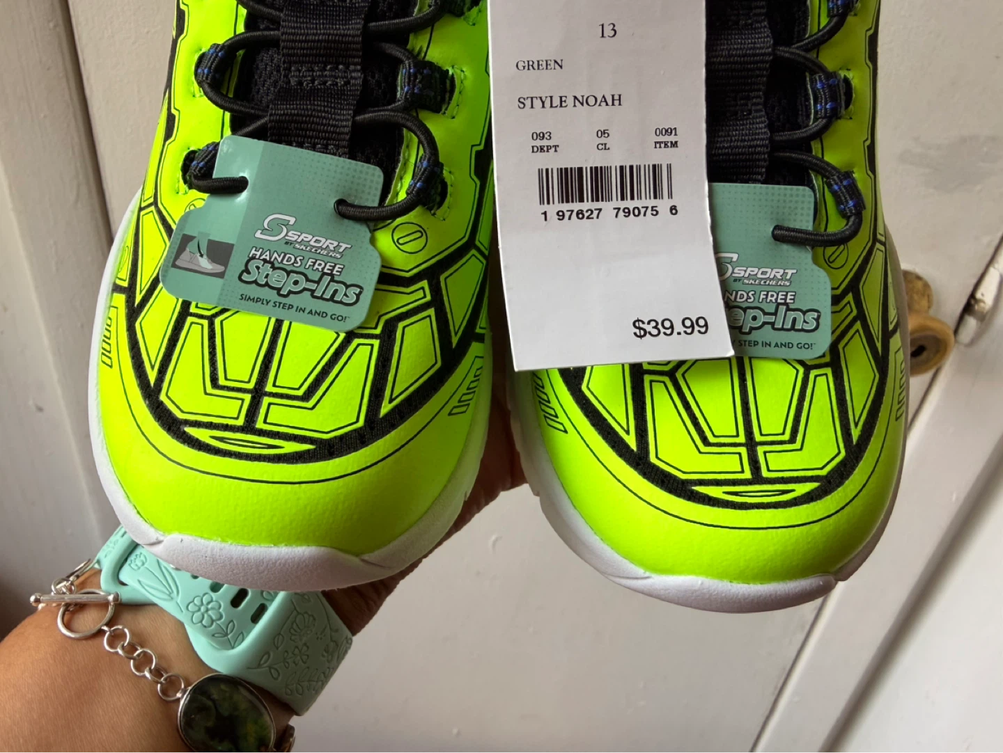 New Skechers shoes size 13 - photo 2