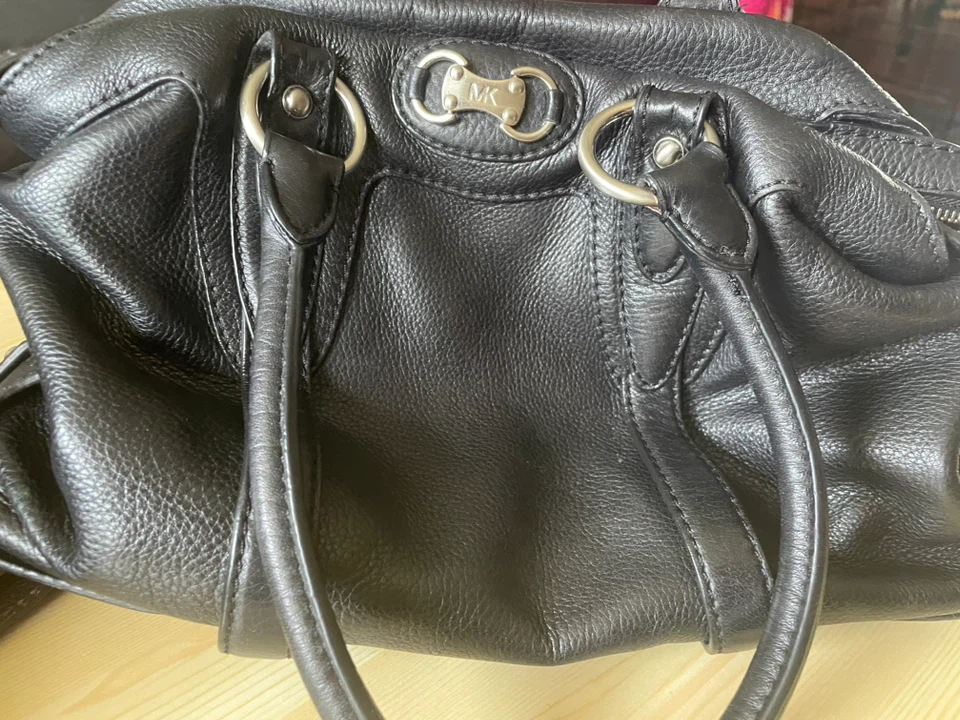 Michael Kors purses - photo 2