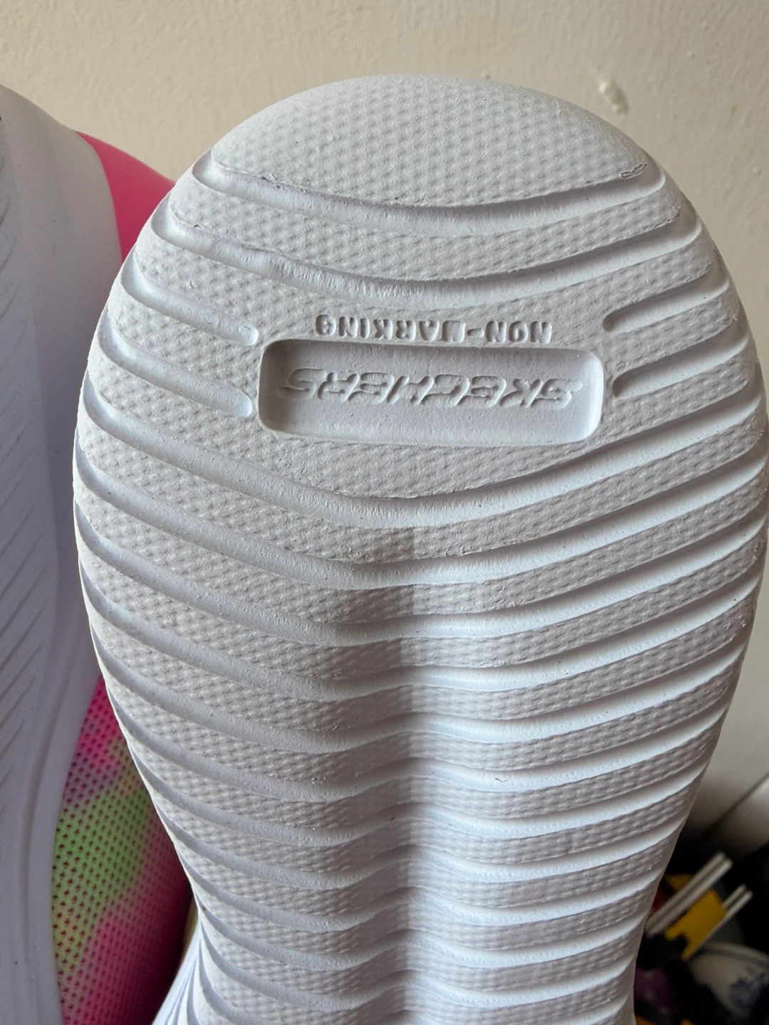 New Skechers size 3 - photo 4