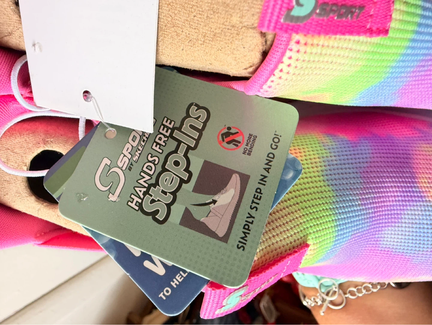 New Skechers size 3 - photo 5
