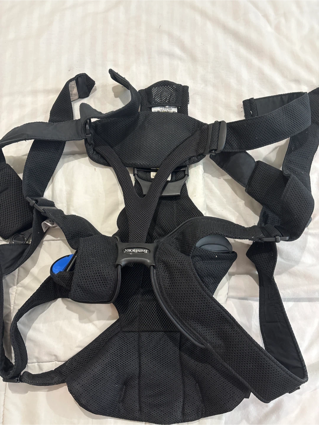 BabyBjörn Miracle Baby Carrier – Like New with Original Box - photo 3