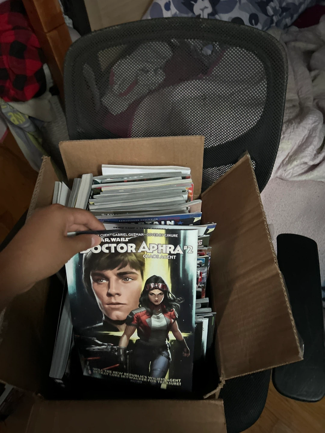 3 boxes of comic books - photo 2