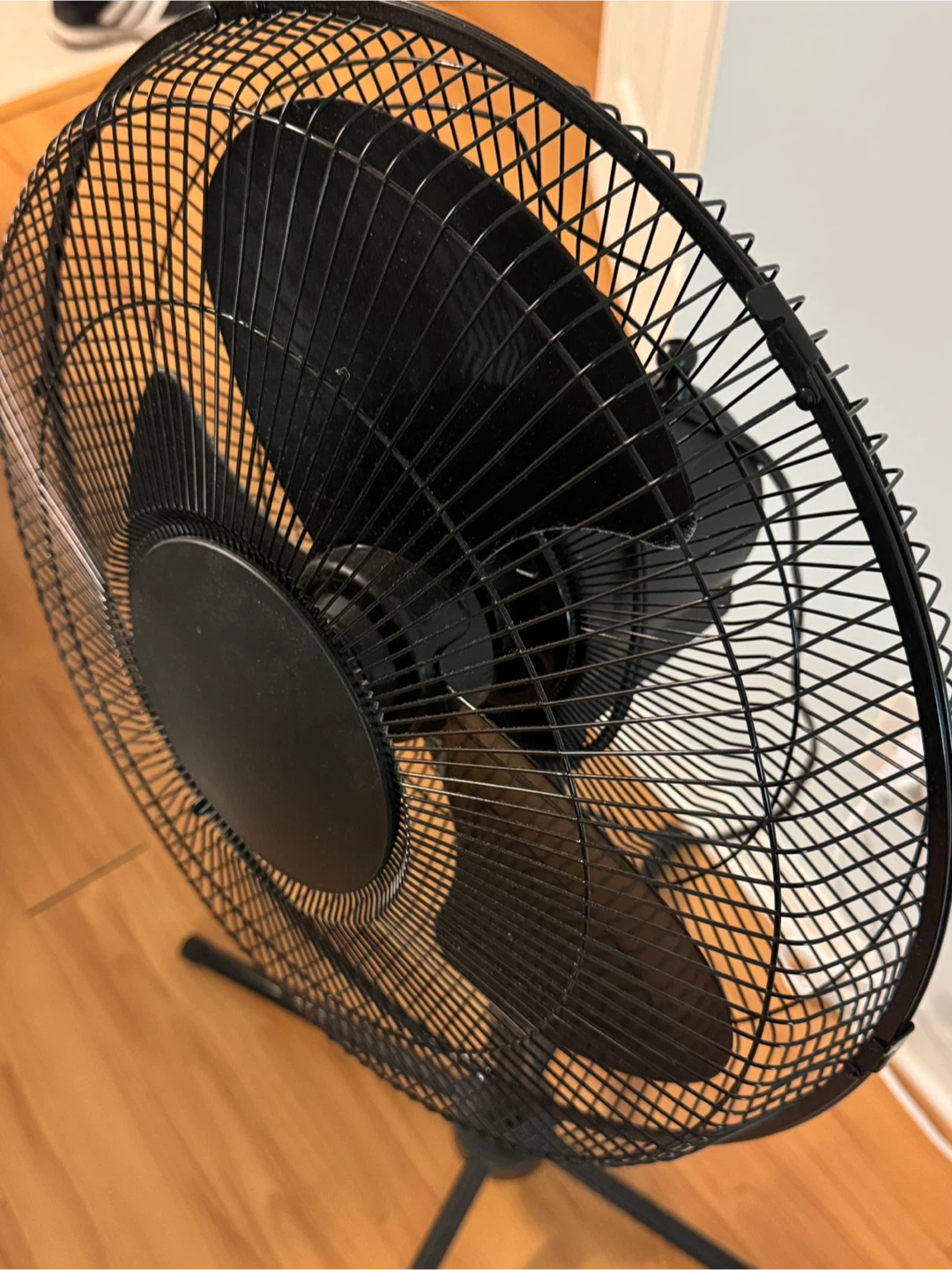MAINSTAYS 16 Inch Stand Fan - photo 3