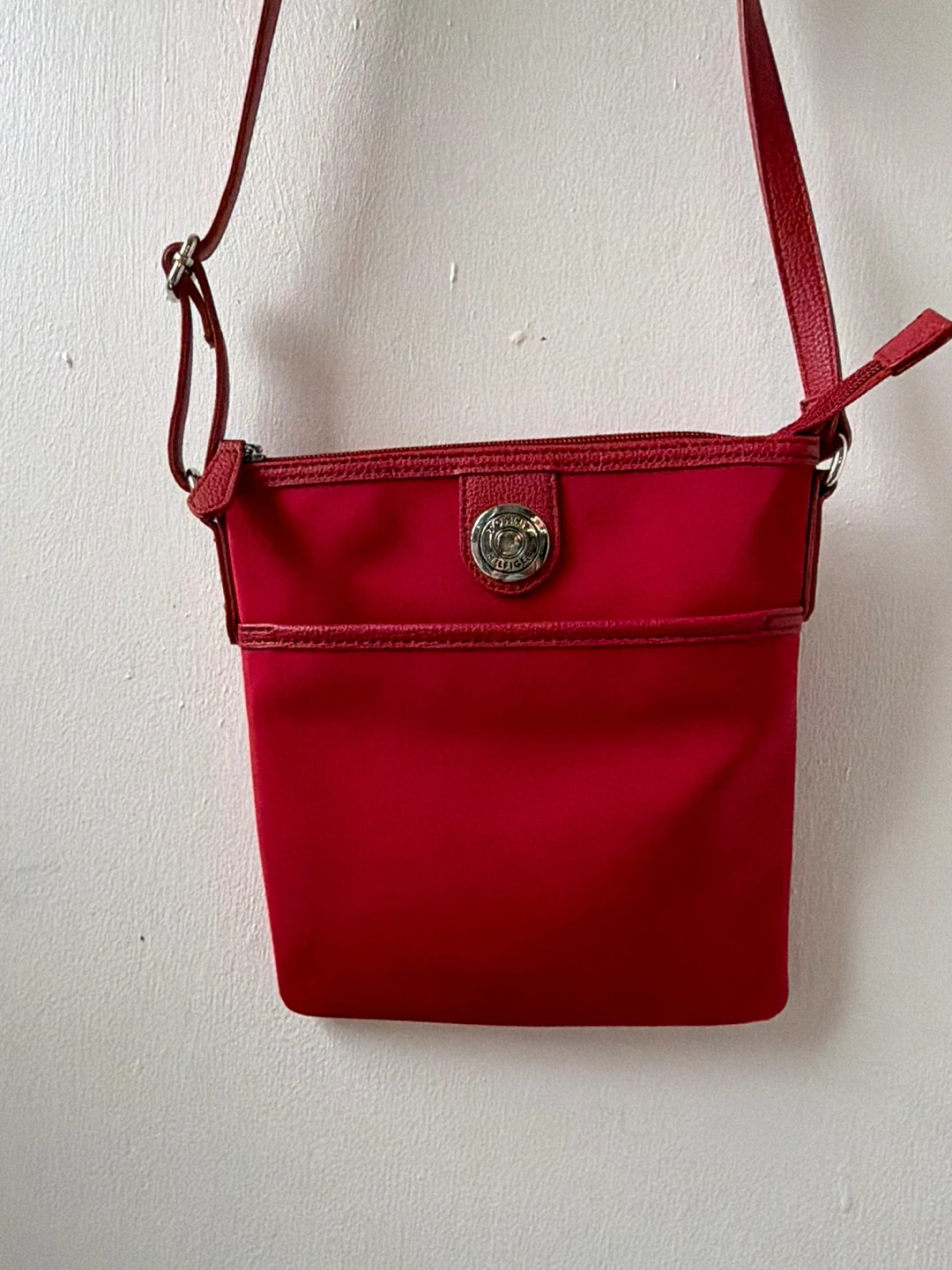 Tommy Hilfiger bag