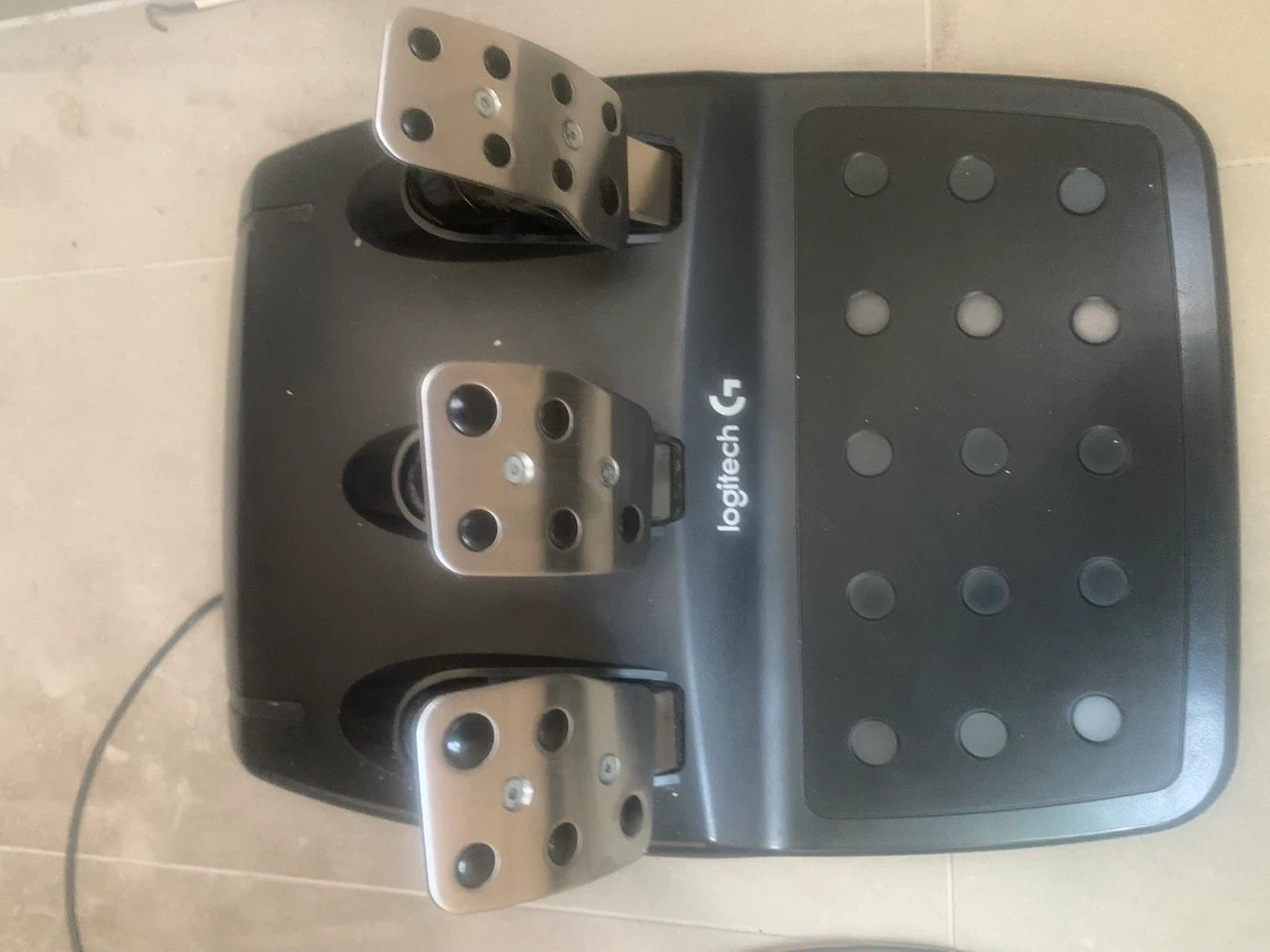 Logitech G920 Racing Wheel and Pedals - photo 3