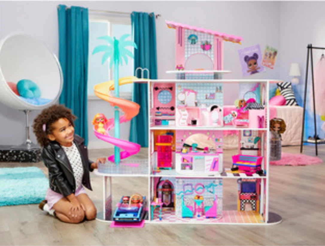 LOL Surprise! OMG House of Surprises Dollhouse