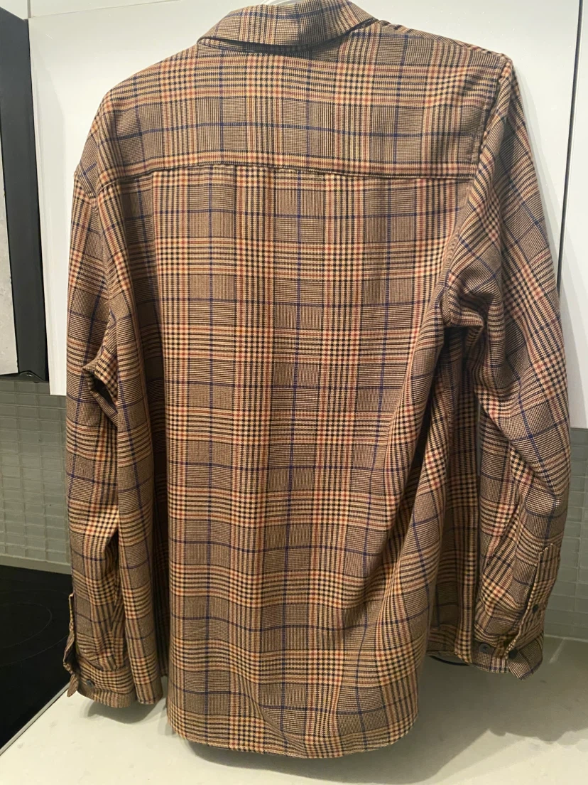 H&M Plaid Button-Up Shirt - Size Medium - photo 3