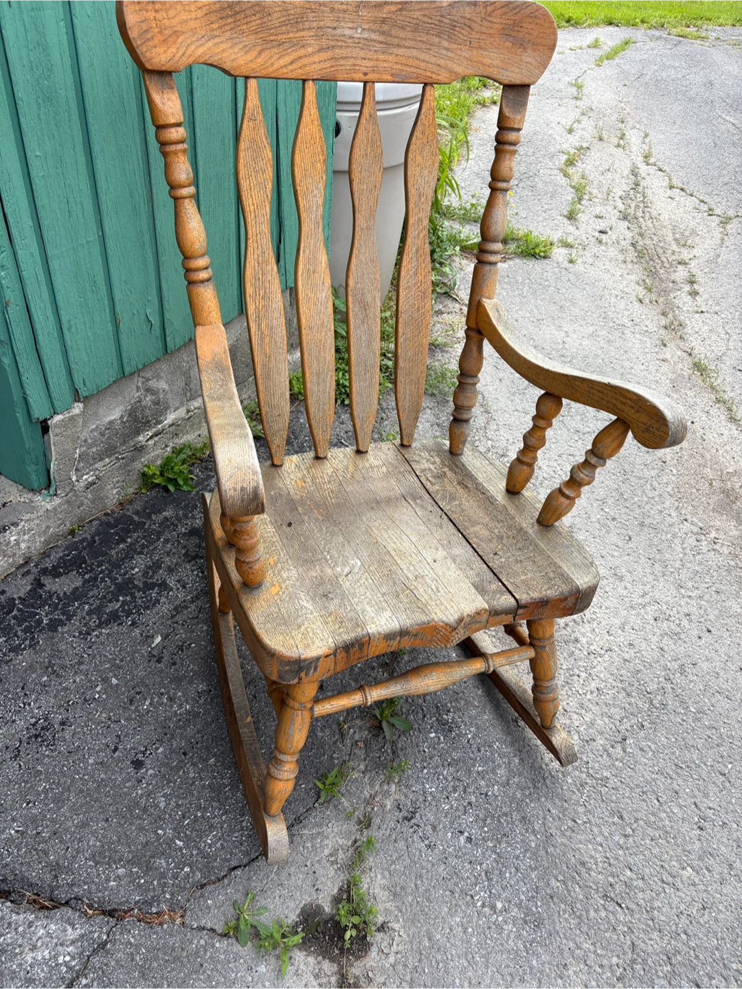 Old Wooden Rocking Chair for refinishing