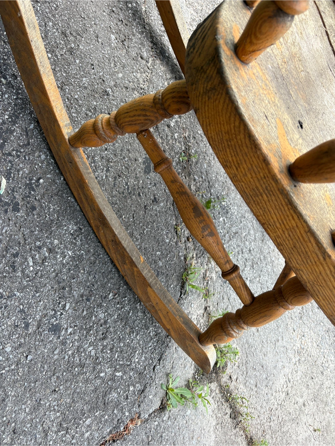 Old Wooden Rocking Chair for refinishing - photo 4