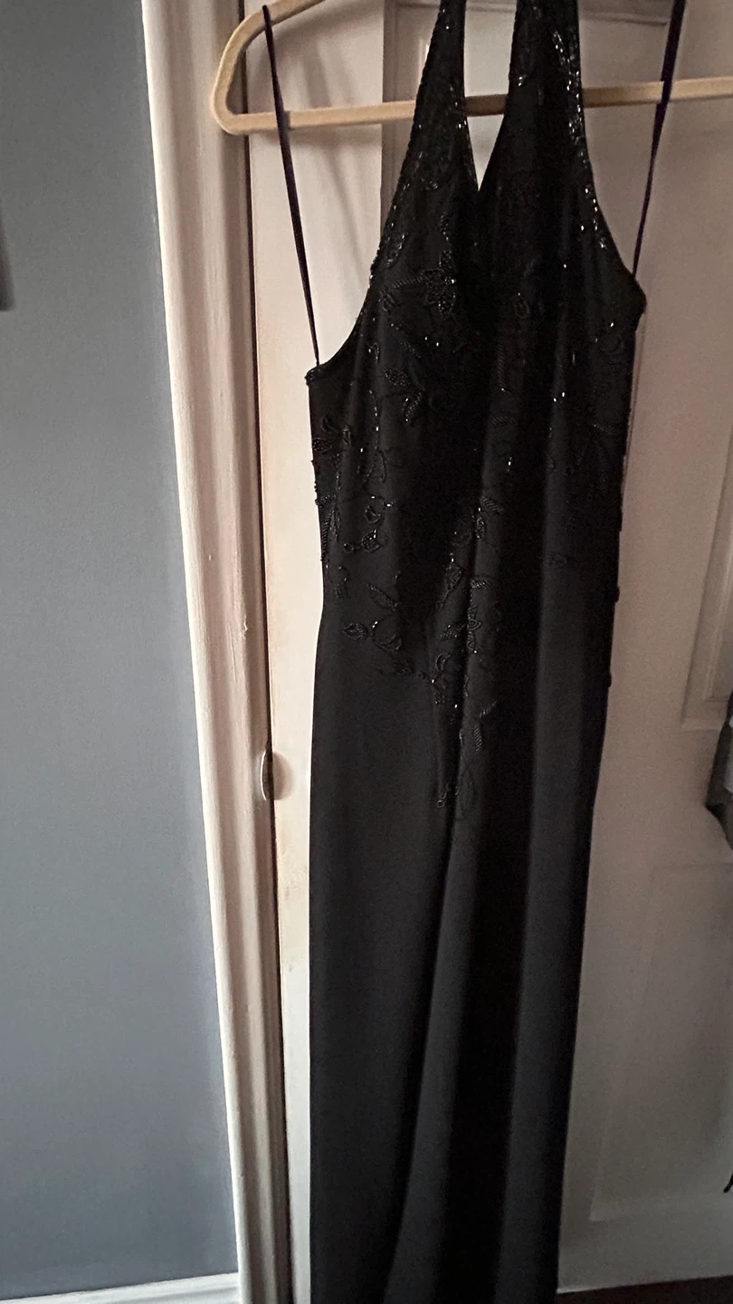 Elegant Formal Dresses - Various Styles - photo 3