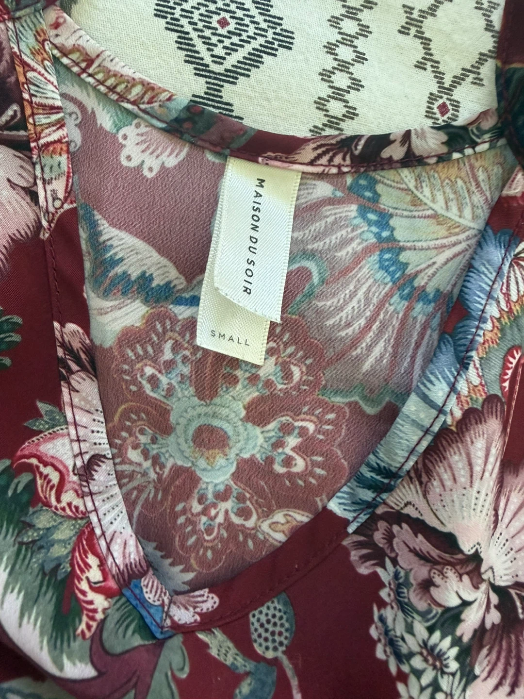 Maison du Soir Luella Floral V-Neck Cami - photo 4