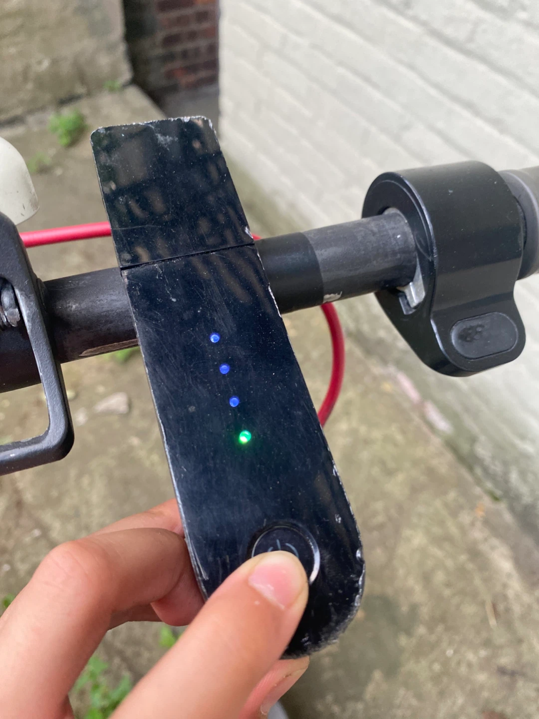 Xiaomi M365 Electric Scooter - photo 2