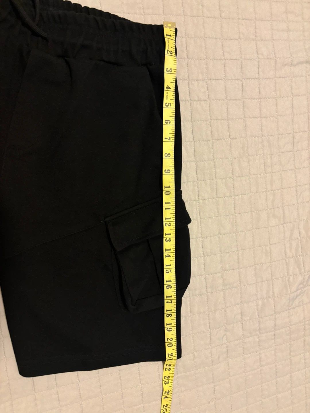 Black Cargo Shorts. T-shirt as a gift. - photo 4