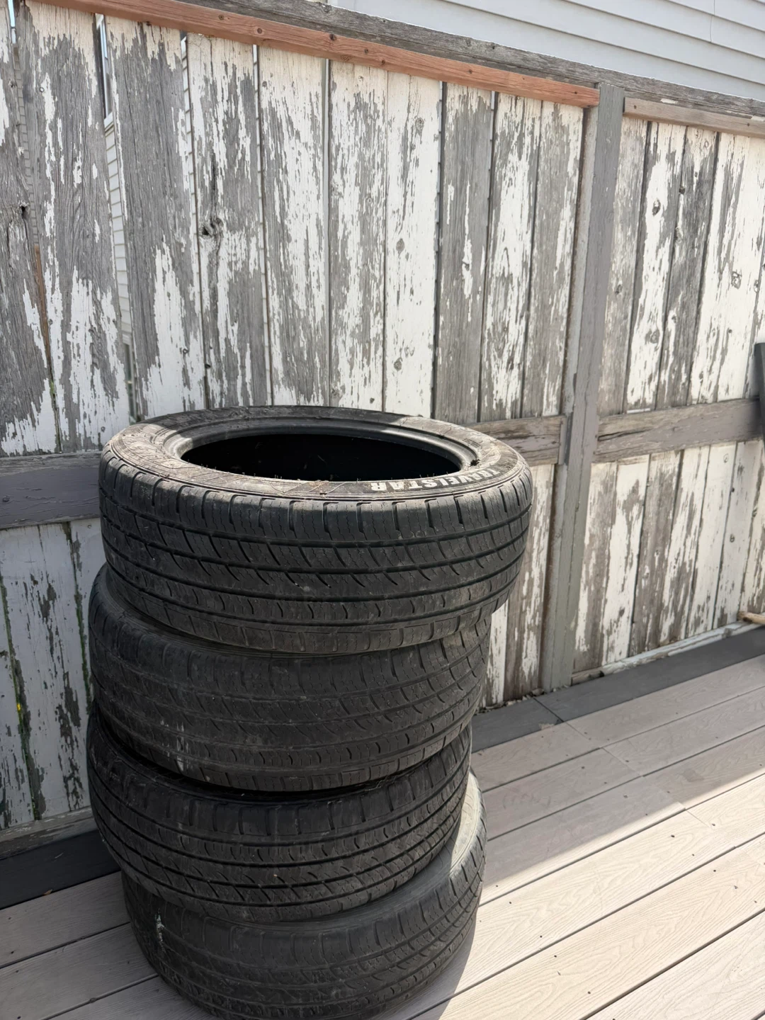 Set of 4 Tires 235/55R19