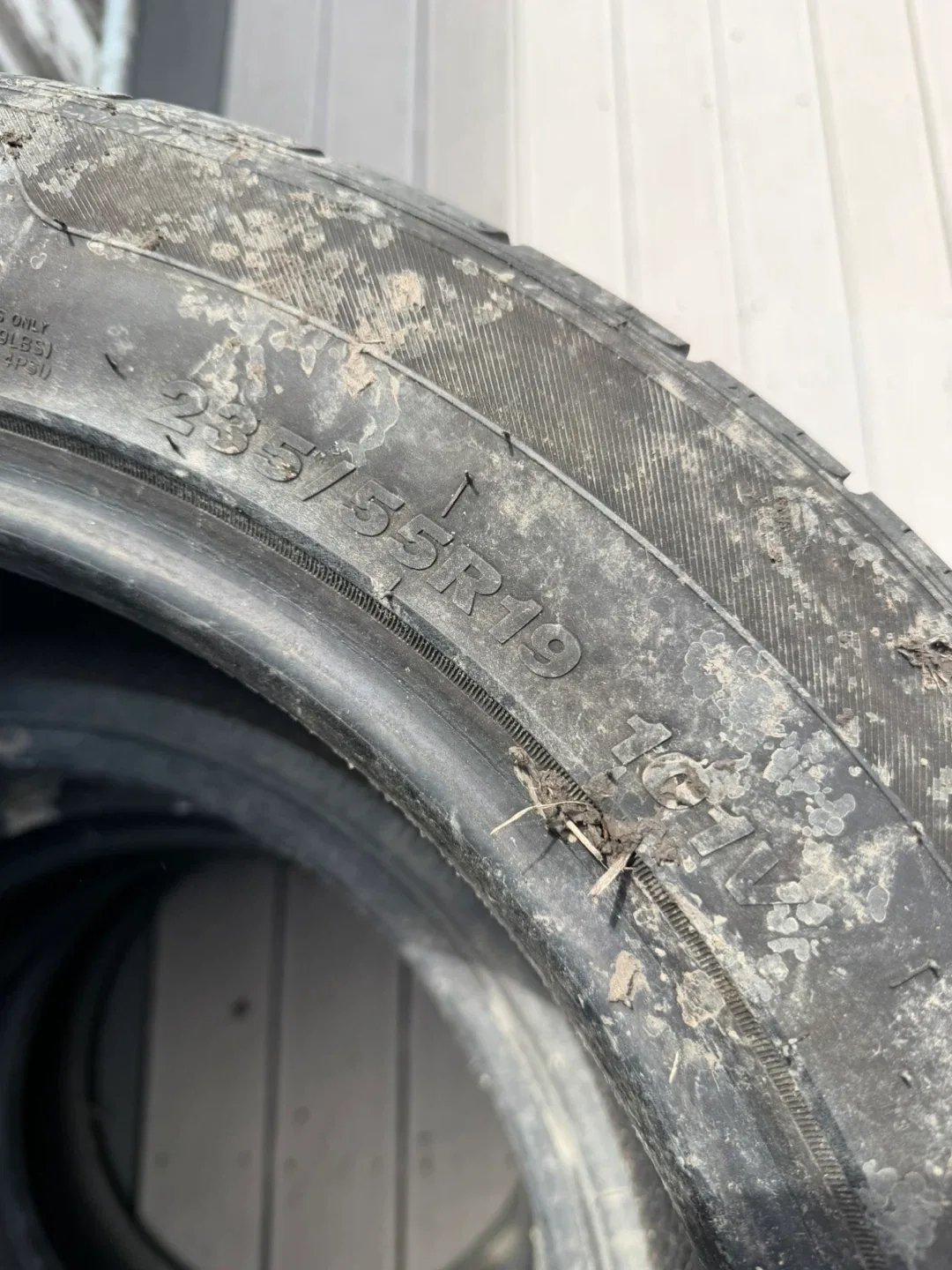 Set of 4 Tires 235/55R19 - photo 2