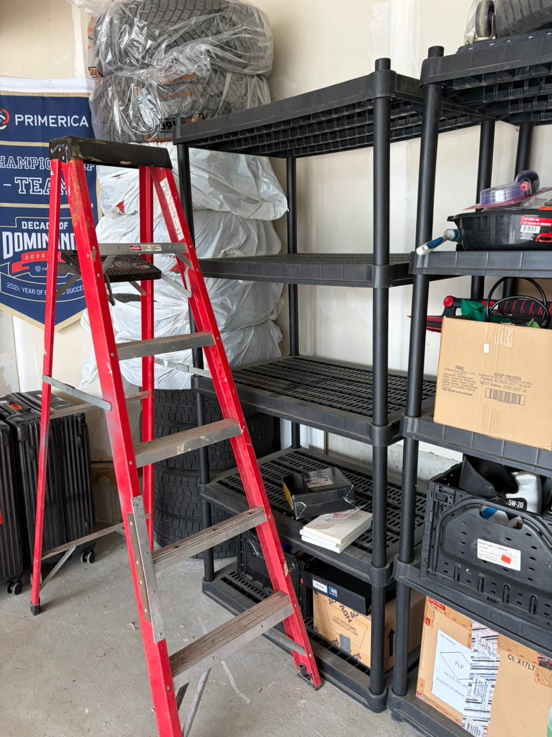 Sturdy Plastic black shelf