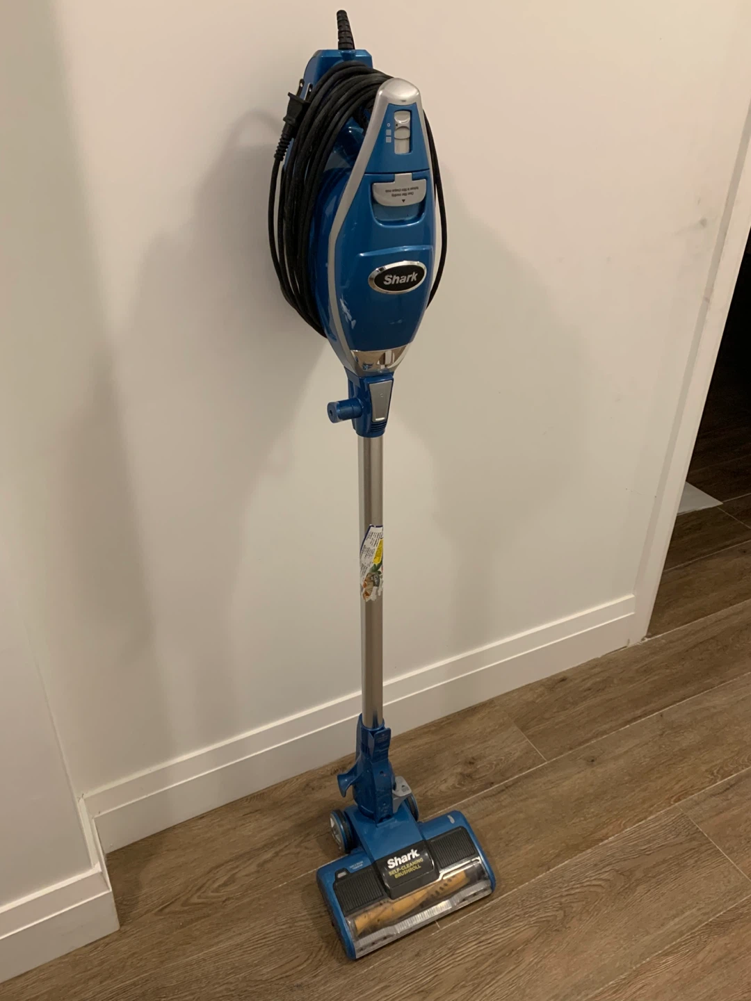 Shark Rocket Self-Cleaning Brushroll Vacuum